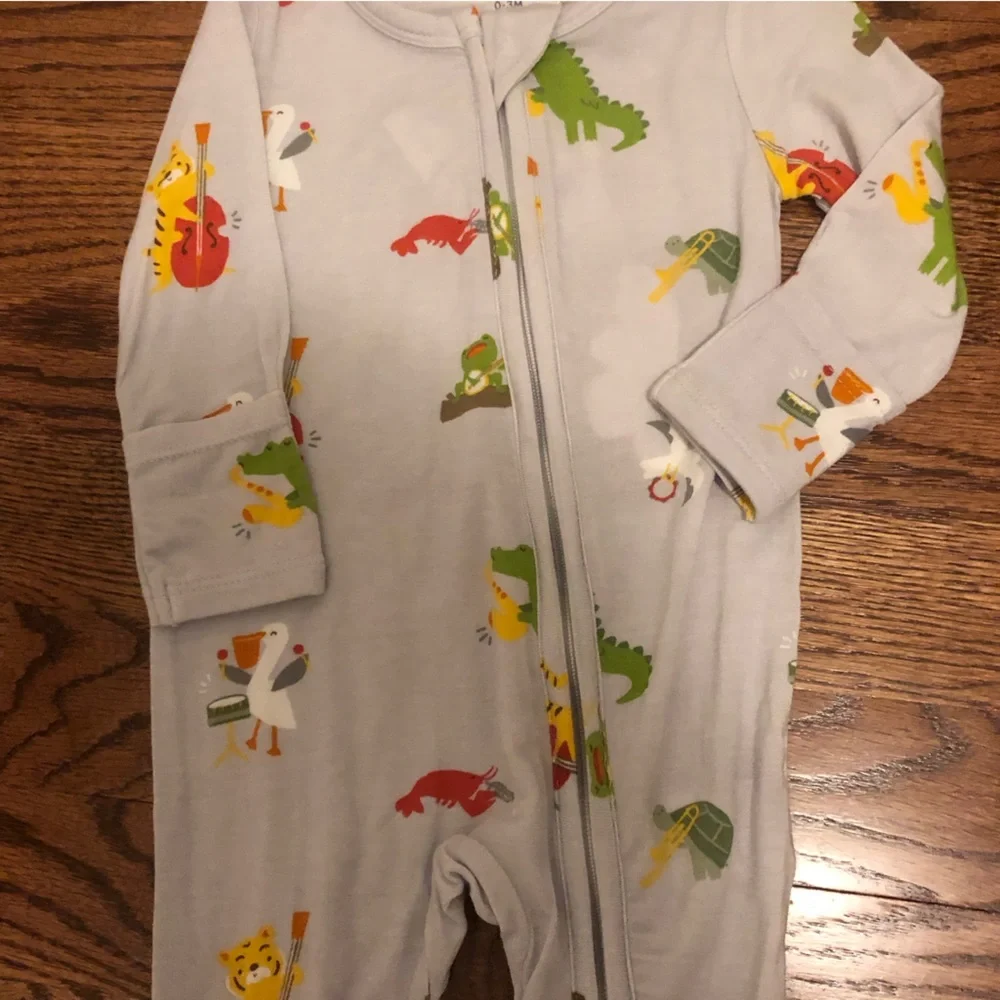 SALE | Angel Dear Footie | Jazzy Print - Picture 5 of 8